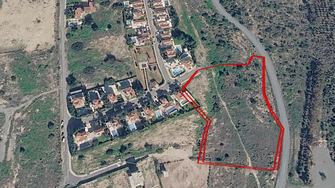 9,195SQM Field for Sale in Pyrgos Tourist Area